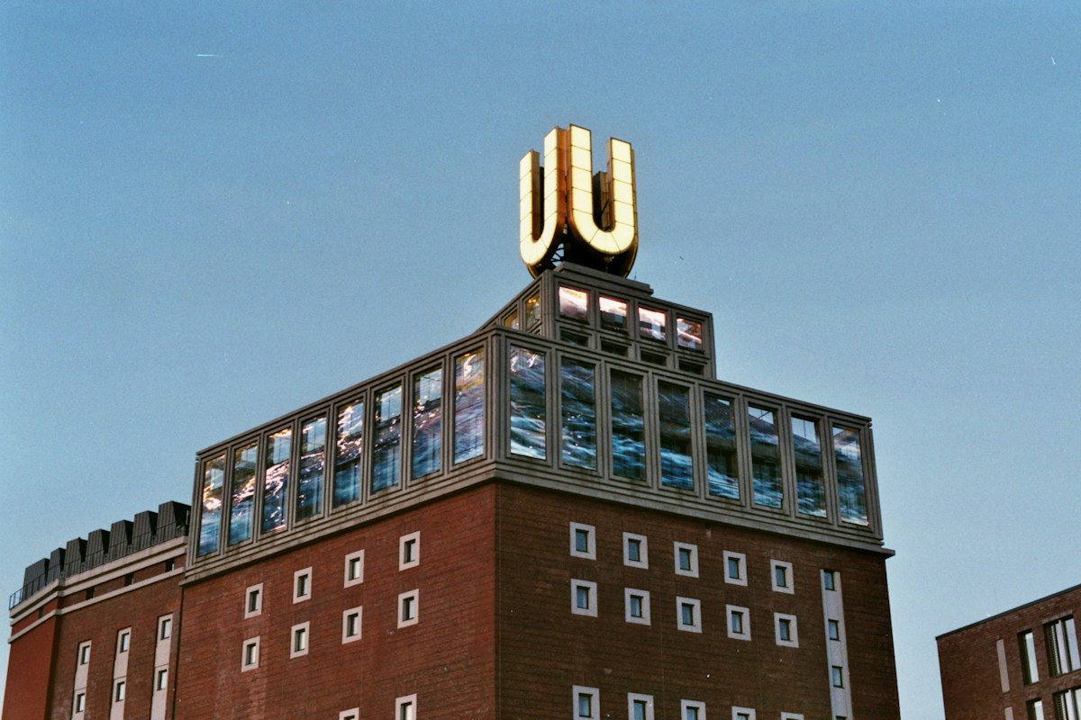 De Dortmunder U-toren, de markante voormalige brouwerijtoren van Union in Dortmund